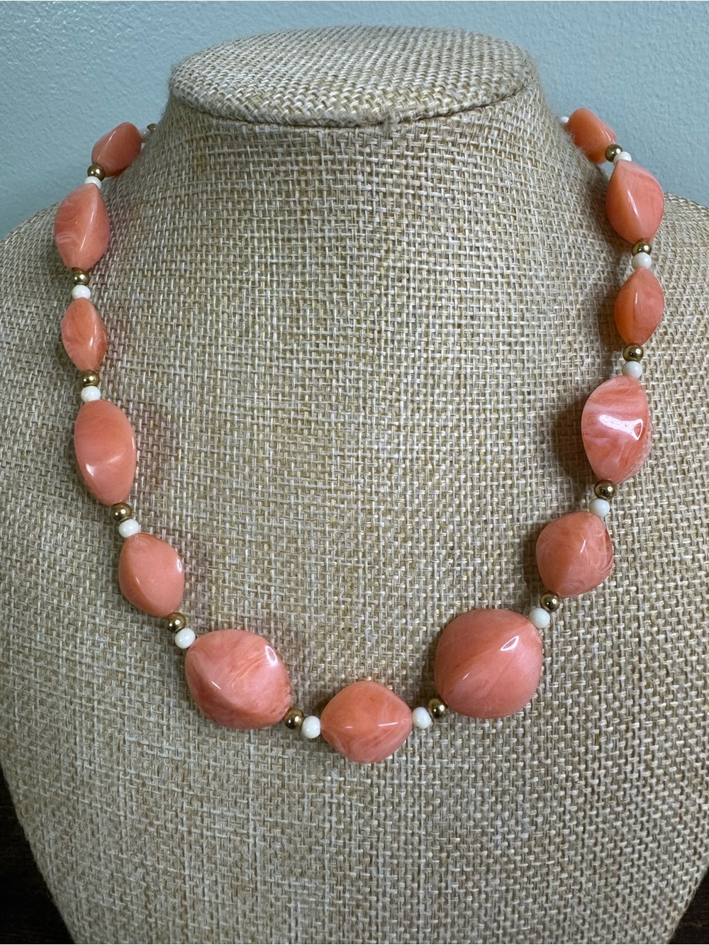 Vintage Coral Pink Marbled Bead Necklace with Gold & Ivory Accents - Lucite Pop